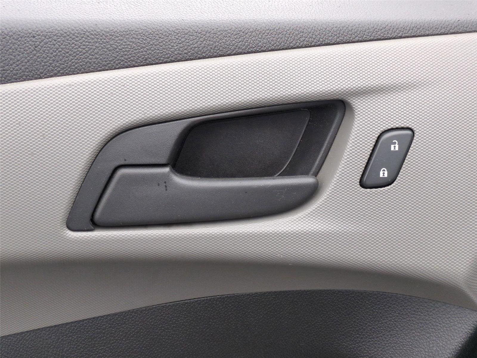 Used 2016 Summit White Chevrolet LS image 16