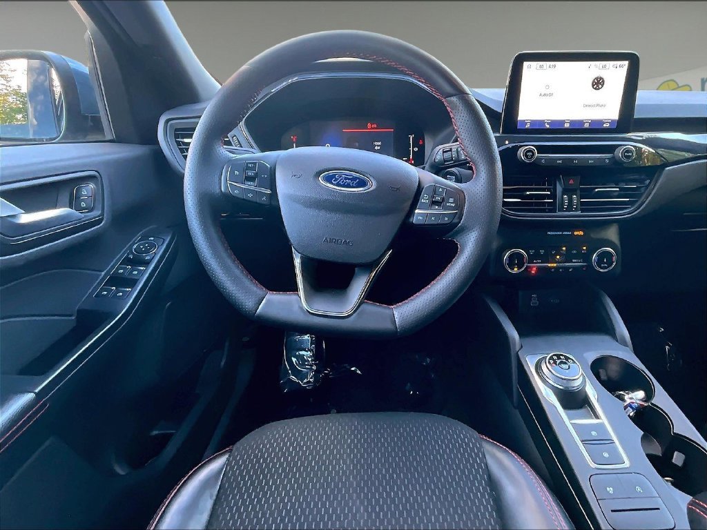 Used 2025 Vapor Blue Ford ST-Line Select image 17
