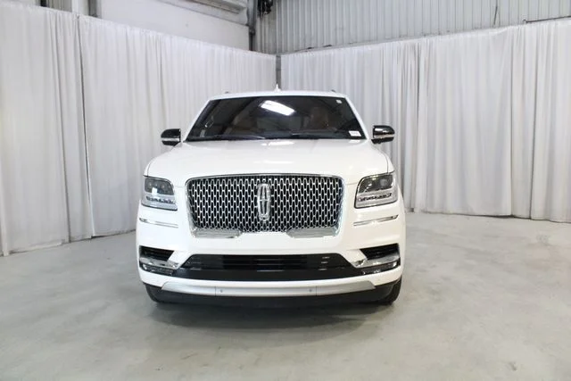 Used 2019 White Lincoln Reserve image 37