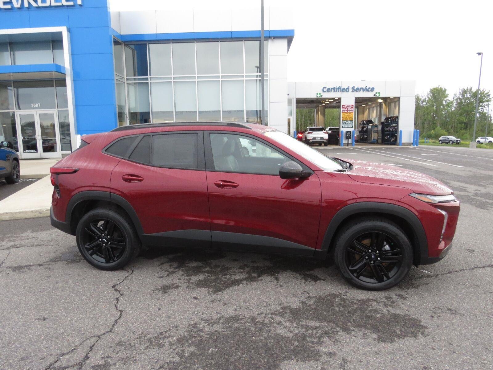 Used 2024 Crimson Metallic Chevrolet ACTIV image 6