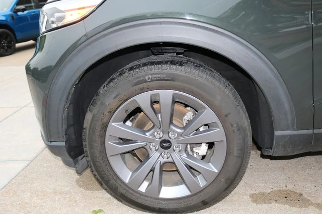 Used 2022 Green Metallic Ford XLT image 42