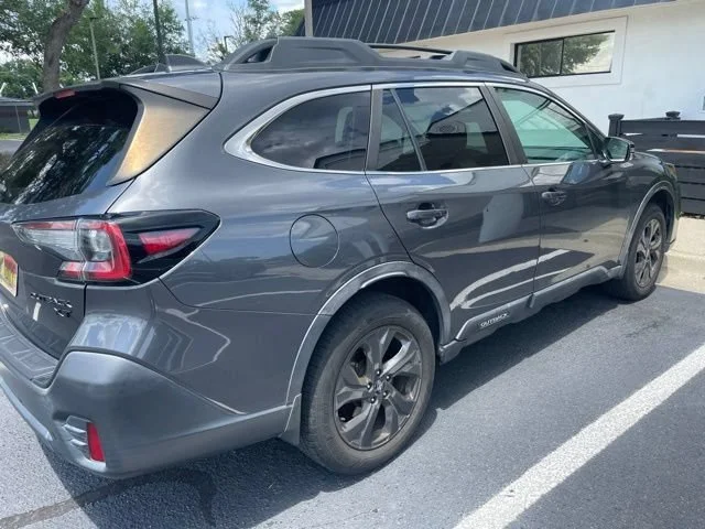 Used 2020 Magnetite Gray Subaru Onyx Edition XT image 3