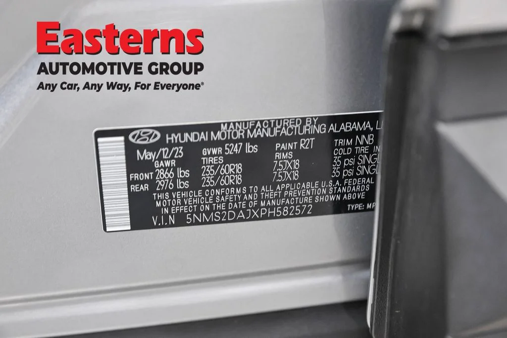 Used 2023 Silver Hyundai SEL image 34