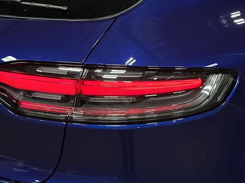 New 2026 Gentian Blue Metallic Porsche  image 30