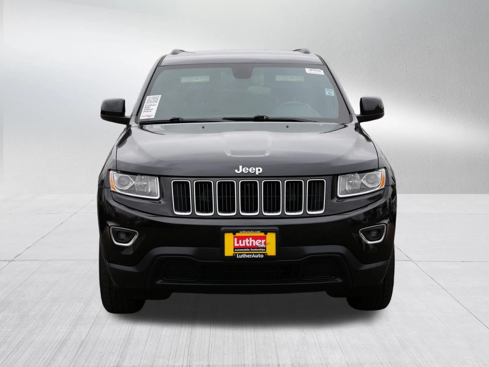 Used 2015 Jeep Grand Cherokee Laredo E with VIN 1C4RJFAG3FC183341 for sale in Minneapolis, MN