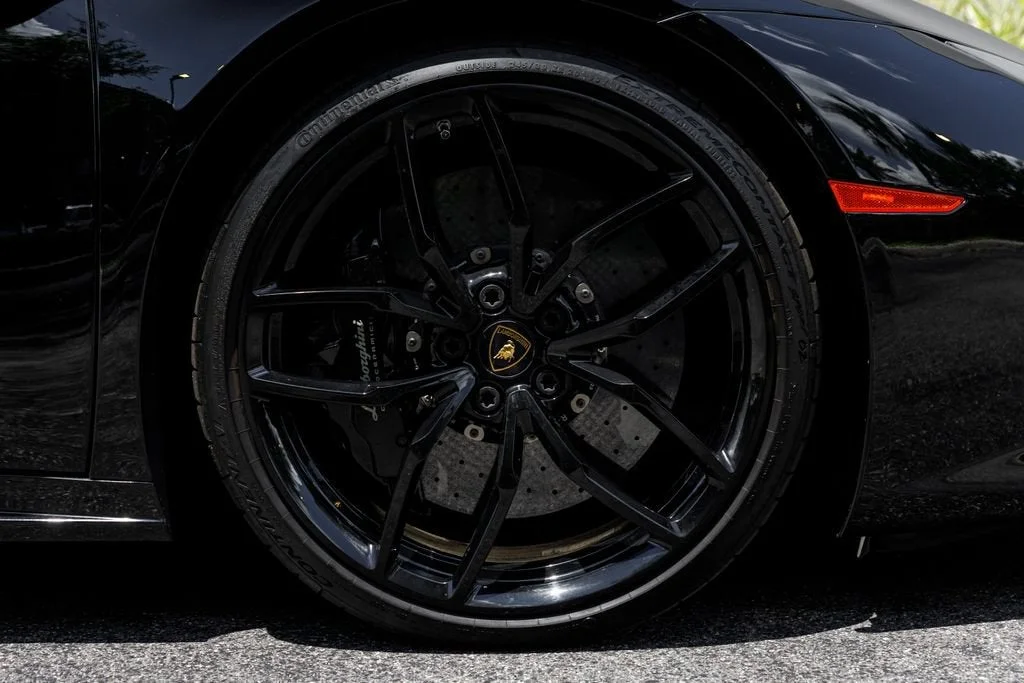 Used 2016 Black Lamborghini LP610-4S image 27