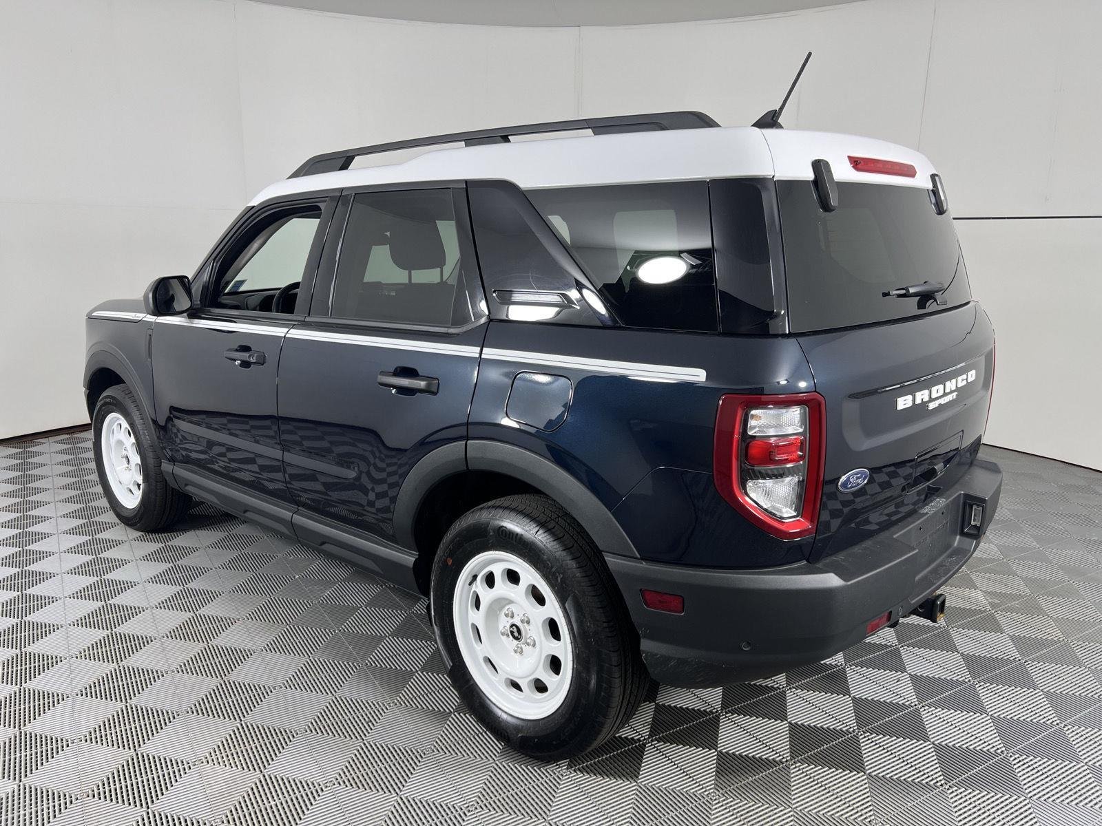 Used 2023 Alto Blue Metallic Tinted Clearcoat Ford Heritage image 8