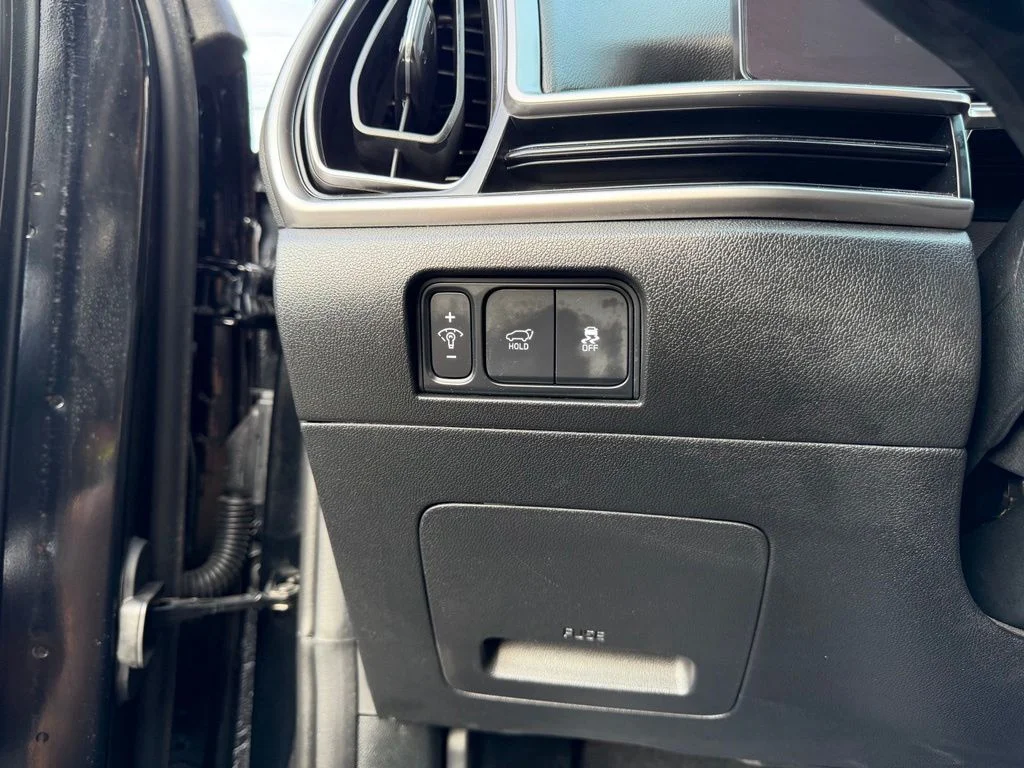 Used 2024 Black Kia X-Line EX image 24