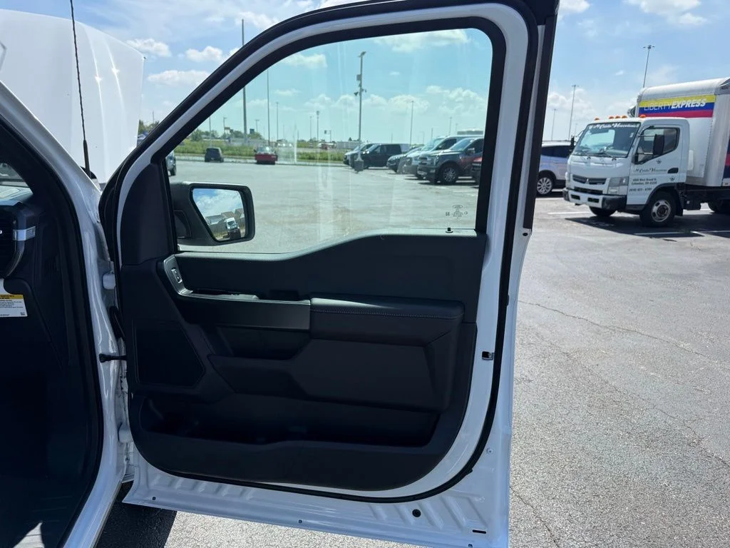 New 2026 Oxford White Ford STX® image 54