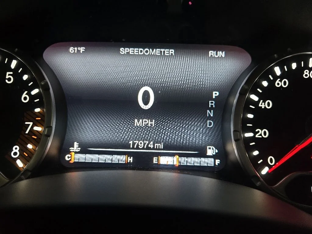 Used 2022 Teal Jeep Latitude image 22