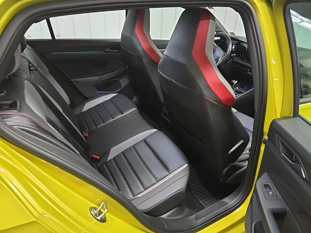 Used 2022 Yellow Volkswagen Autobahn image 18