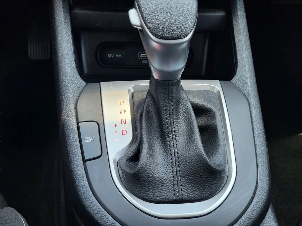 2024 Kia Forte LXS - Photo 14