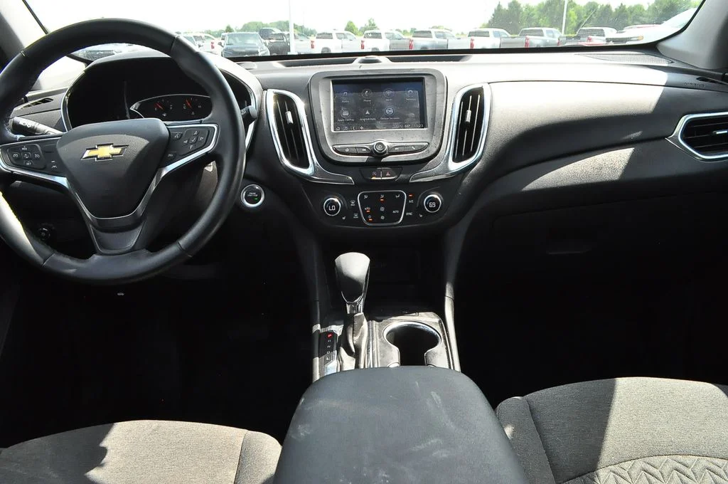 Used 2024 White Chevrolet LT image 17