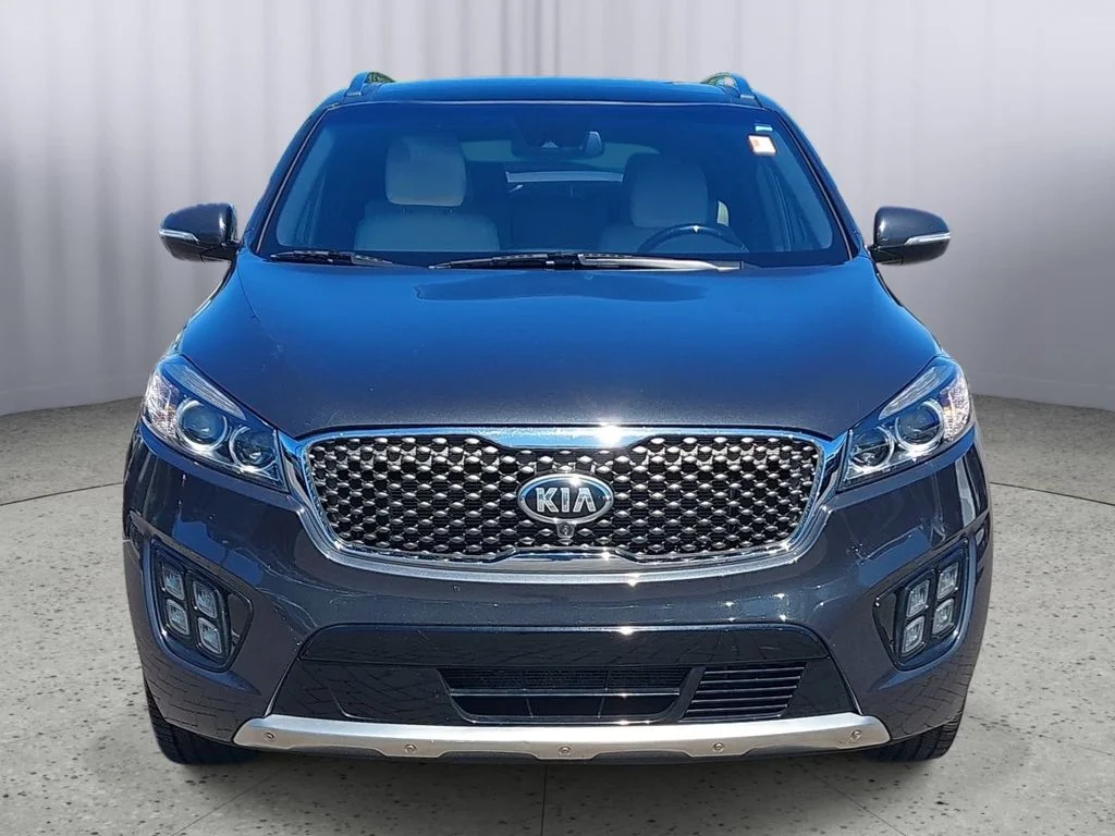 Used 2017 Gray Kia SX Limited image 8