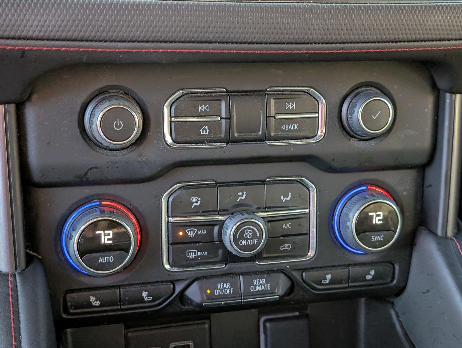 Used 2023 BLACK Chevrolet RST image 23
