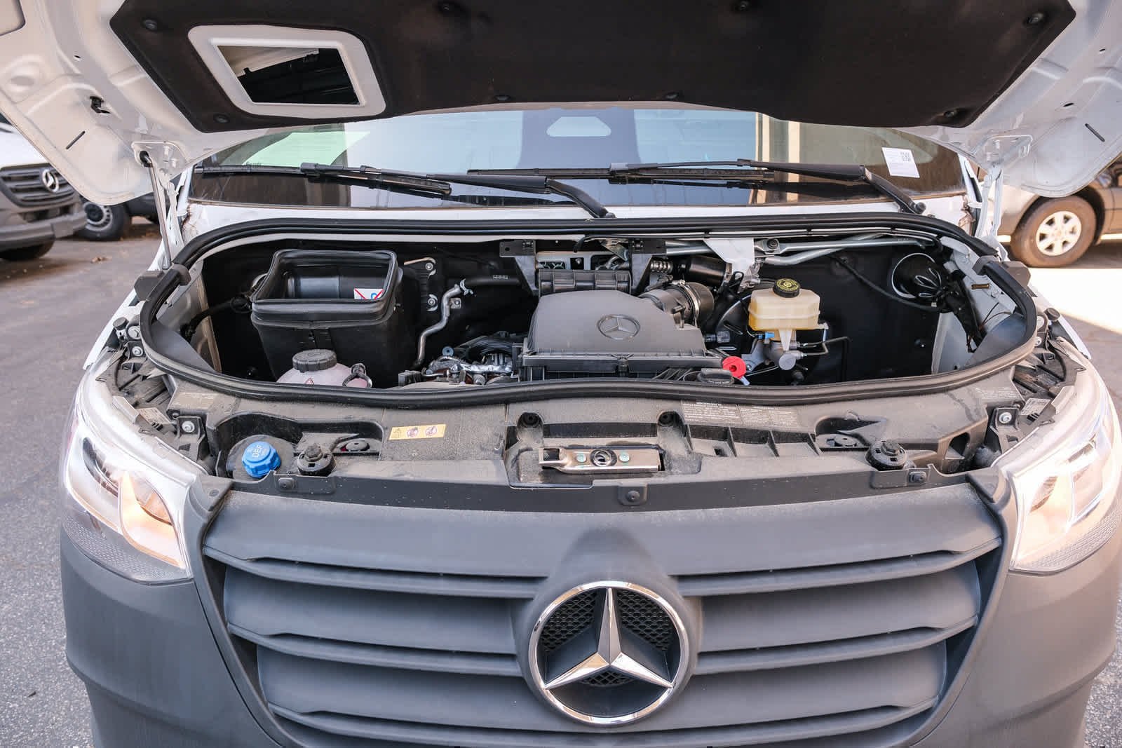 New 2025 Arctic+White Mercedes-Benz Cargo 144 WB  RWD 2.0L 4-Cylinder image 30