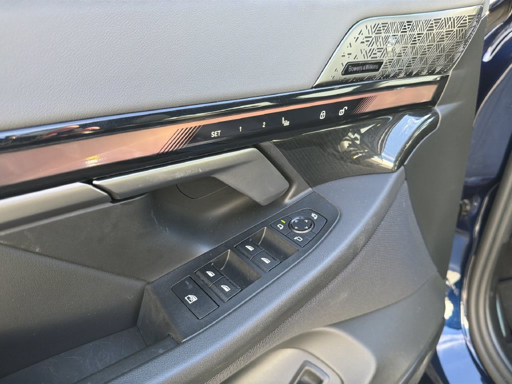 Certified Used 2024 Blue BMW M60 image 5