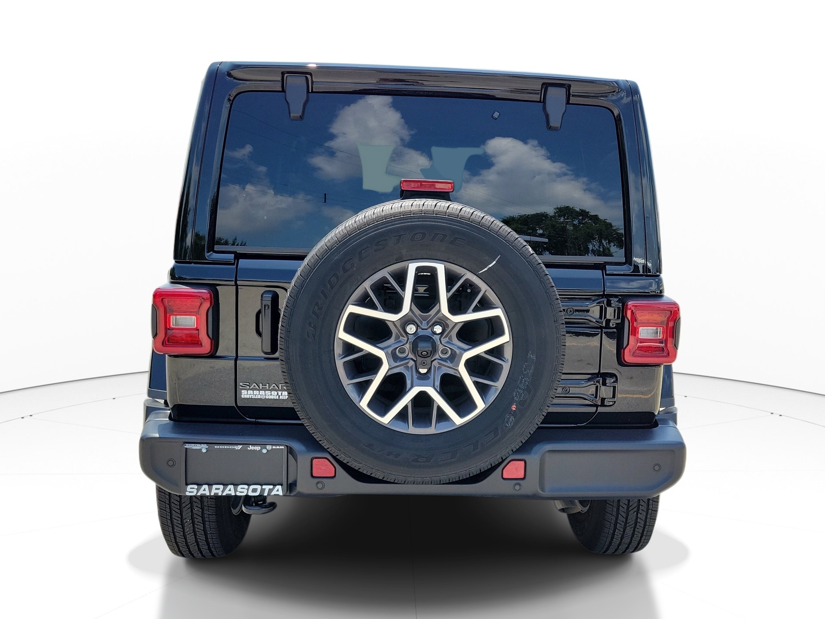 Used 2026 Black Clearcoat Jeep Sahara image 5