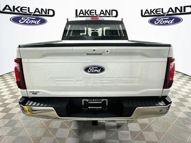 New 2026 White Ford XLT image 4