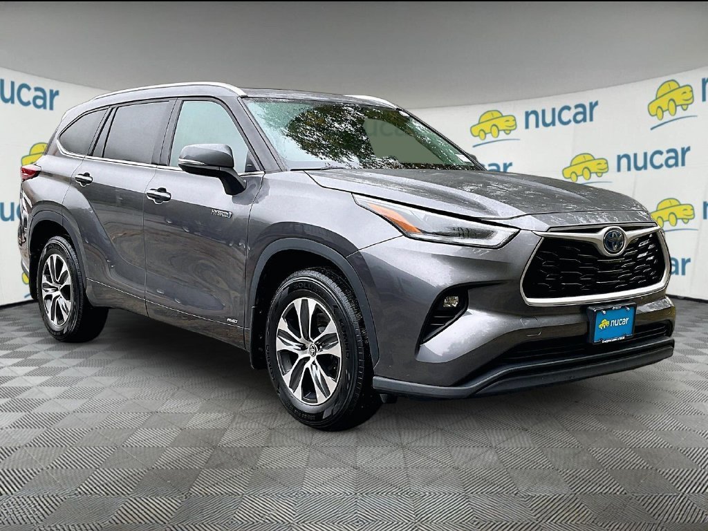 Used 2021 Magnetic Gray Metallic Toyota XLE image 1
