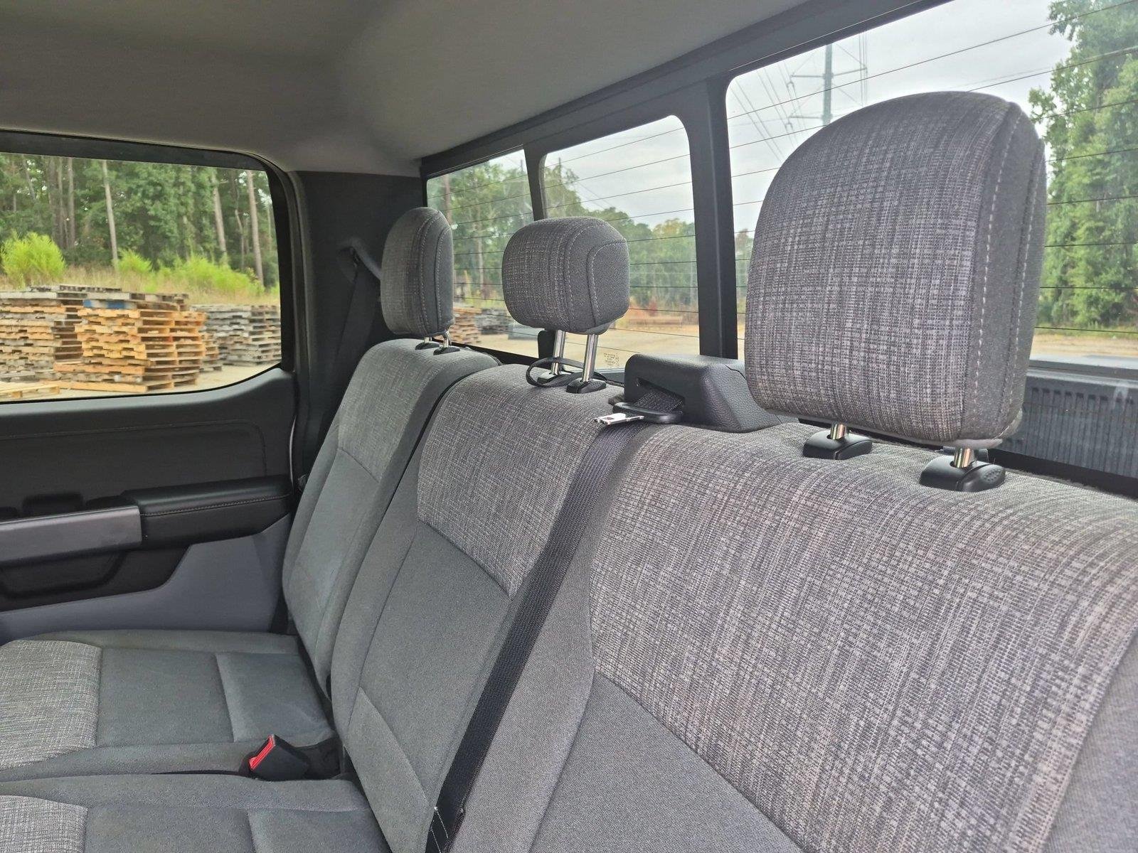 Used 2021 Iconic Silver Metallic Ford XLT image 29