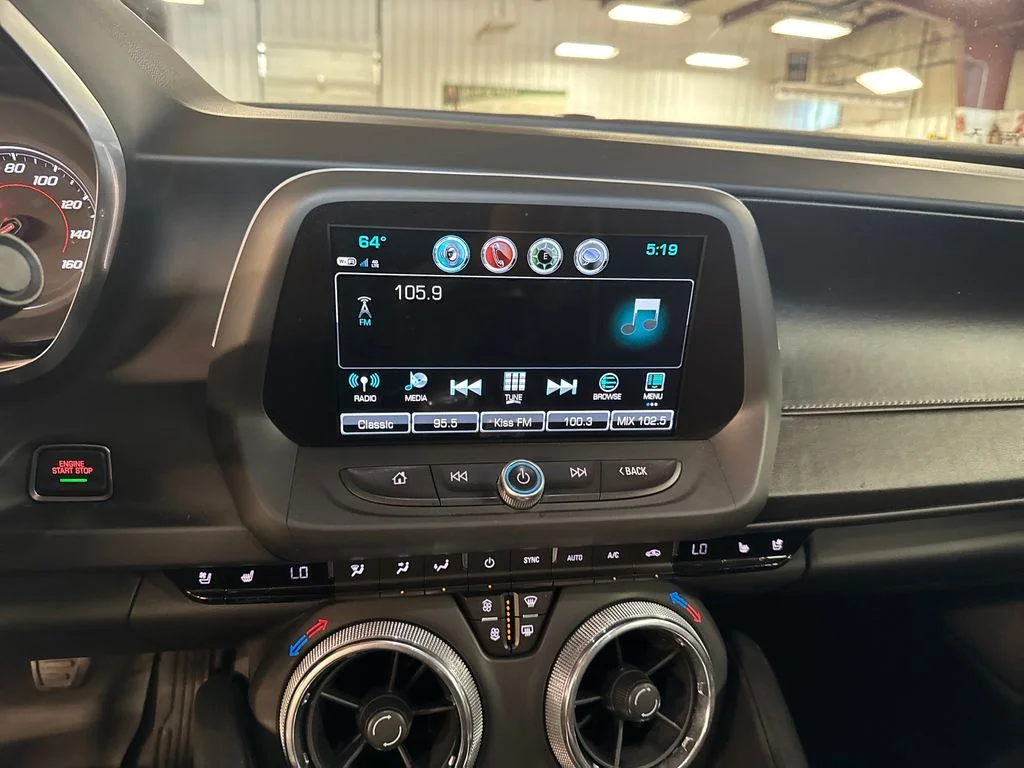 Used 2018 Blue Chevrolet 2LT image 19