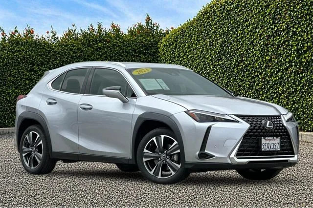 Used 2023 Silver Lexus 250h Base image 2