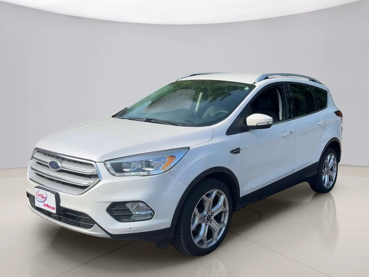 Used 2019 White Ford  image 1