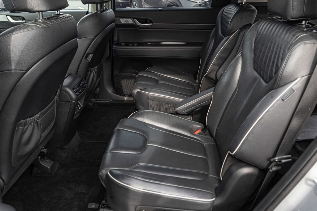 Used 2023 Silver Hyundai Limited image 31