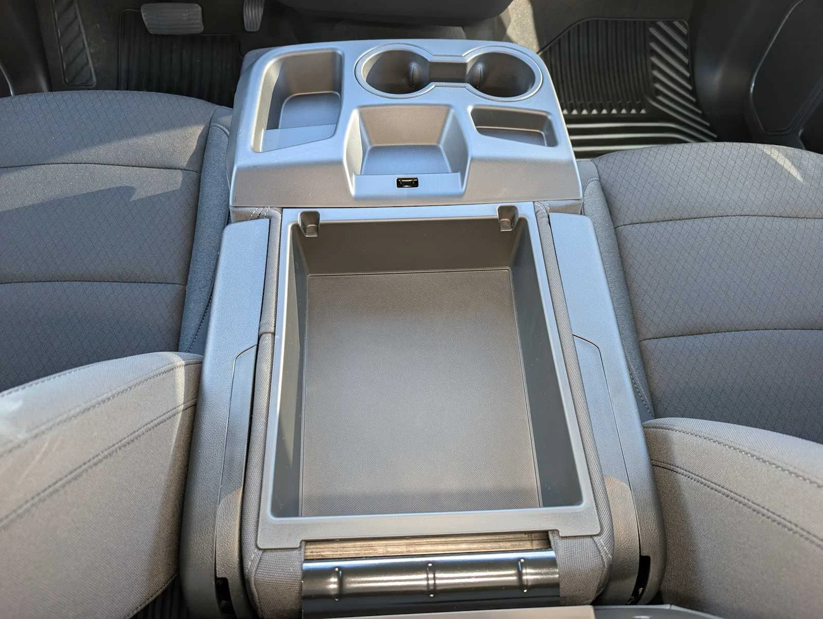 2026 Chevrolet Silverado 1500 LT - Photo 15