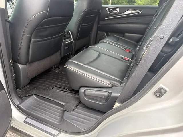 Used 2020 Silver INFINITI PURE AWD image 21