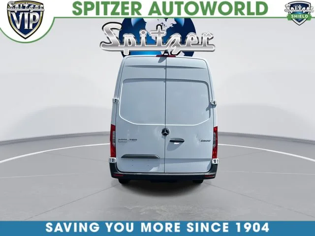 Used 2025 White Mercedes-Benz Cargo 170 WB image 8