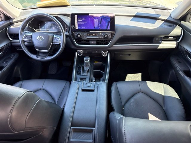 Used 2025 Blue Toyota XLE image 16