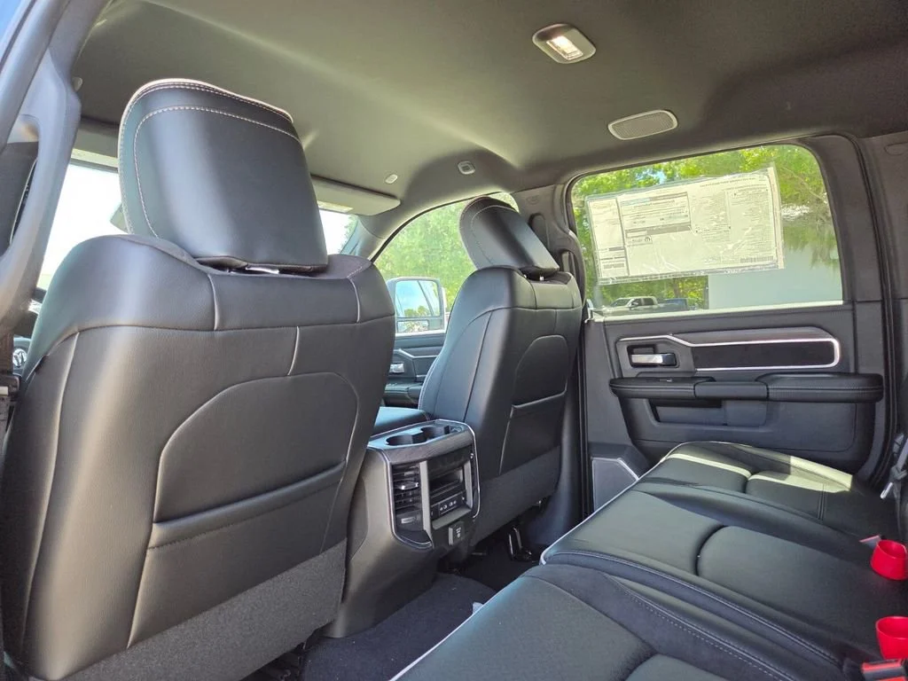 New 2026 Diamond Black Crystal Pearl-Coat Exterior Paint RAM Laramie image 22