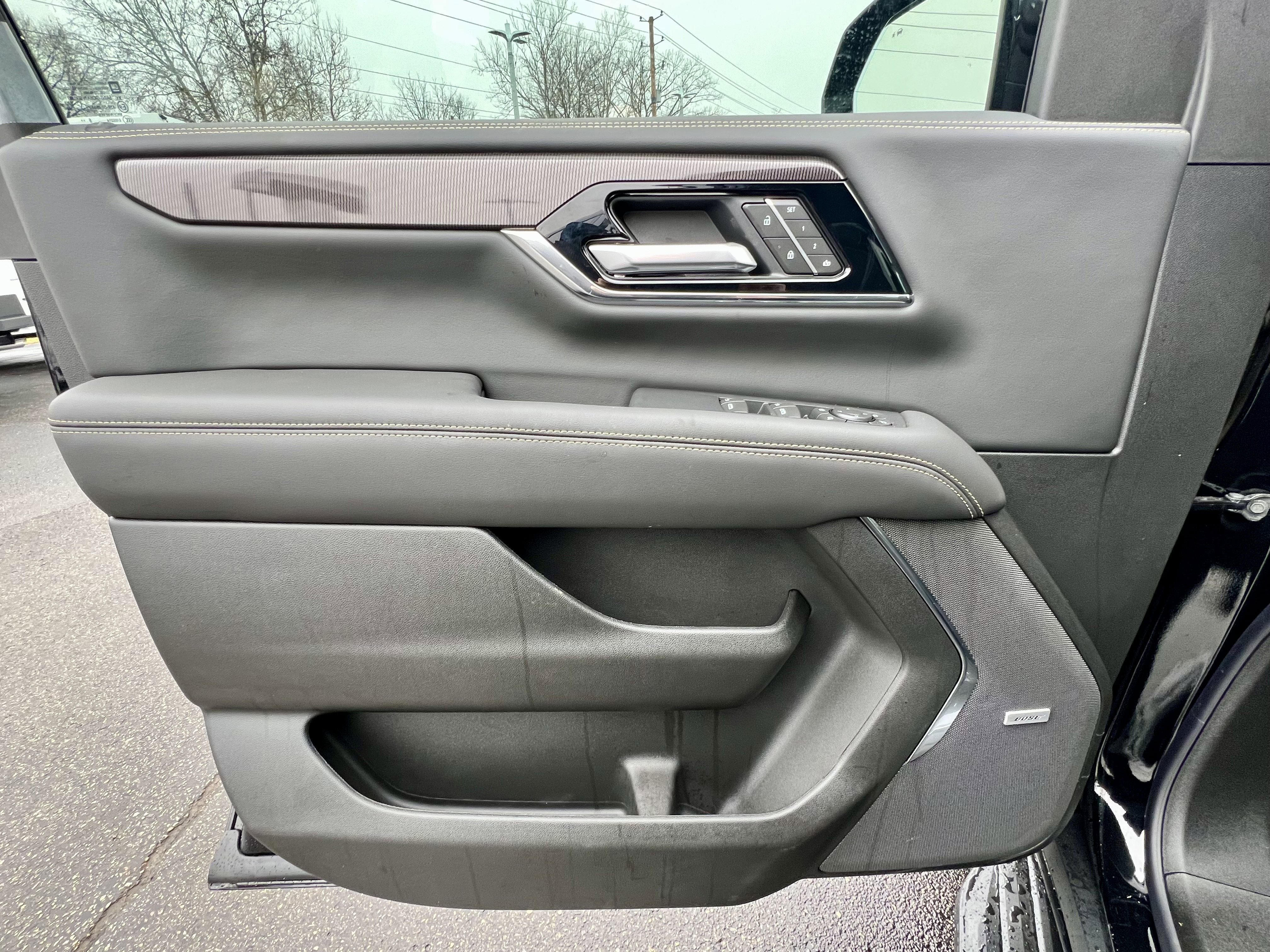 New 2026 Onyx Black GMC Elevation image 11