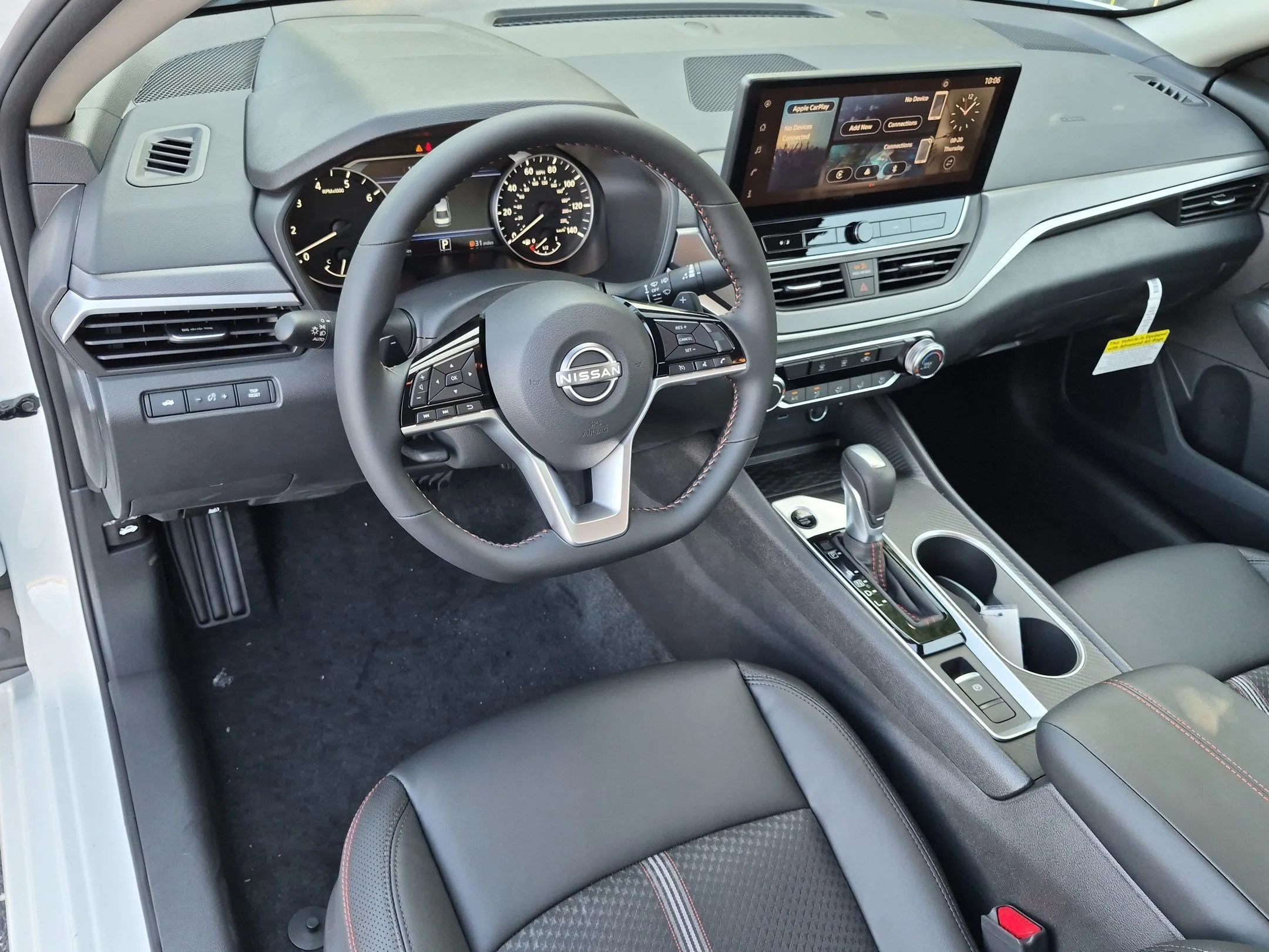 New 2026 Pearl White/Super Black Nissan 2.5 SR image 11