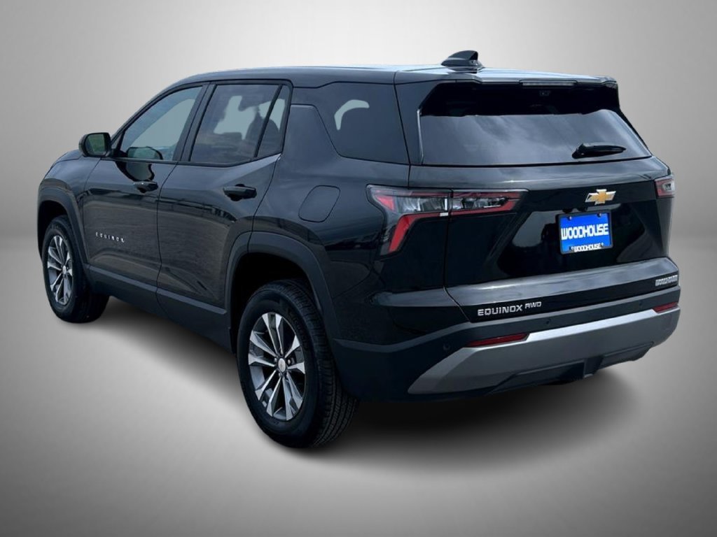 New 2027 Mosaic Black Metallic Chevrolet LT image 7