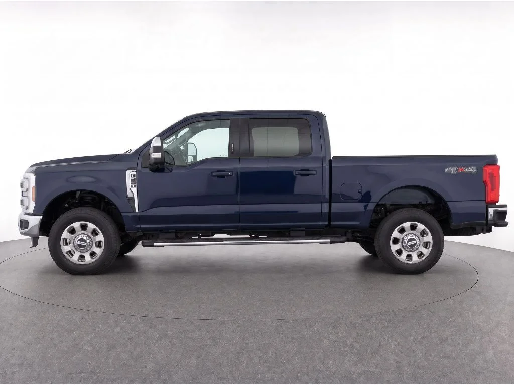 Used 2024 Antimatter Blue Metallic Ford XLT image 6