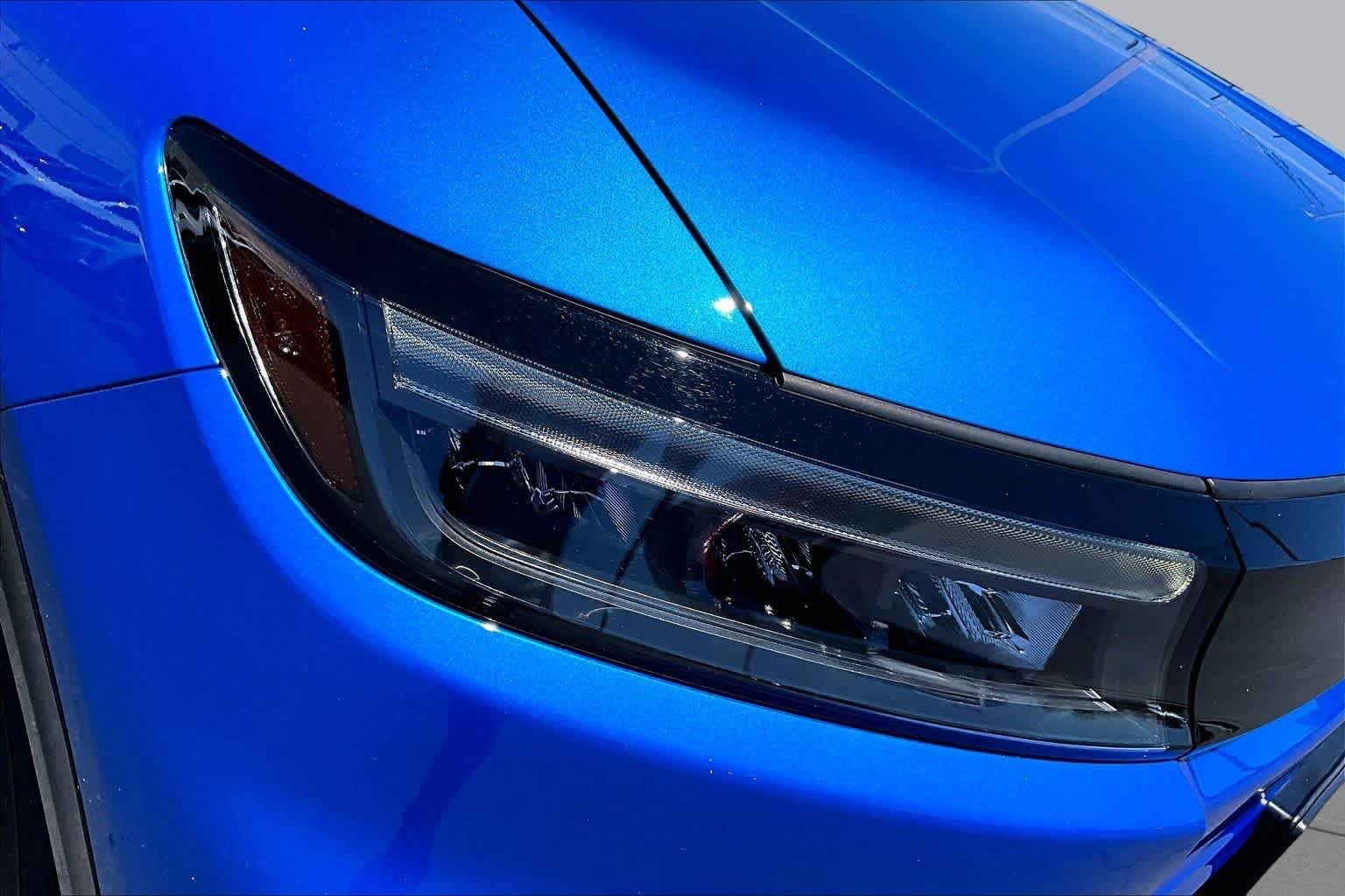 Used 2025 Pacific Blue Metallic Honda Touring image 27