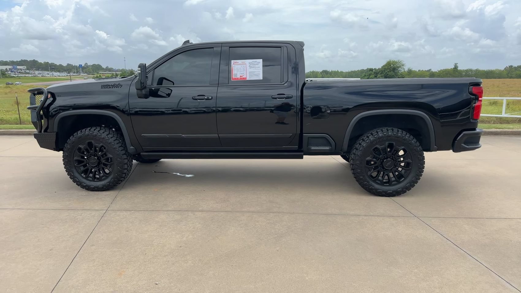 Used 2025 Black Chevrolet High Country image 6