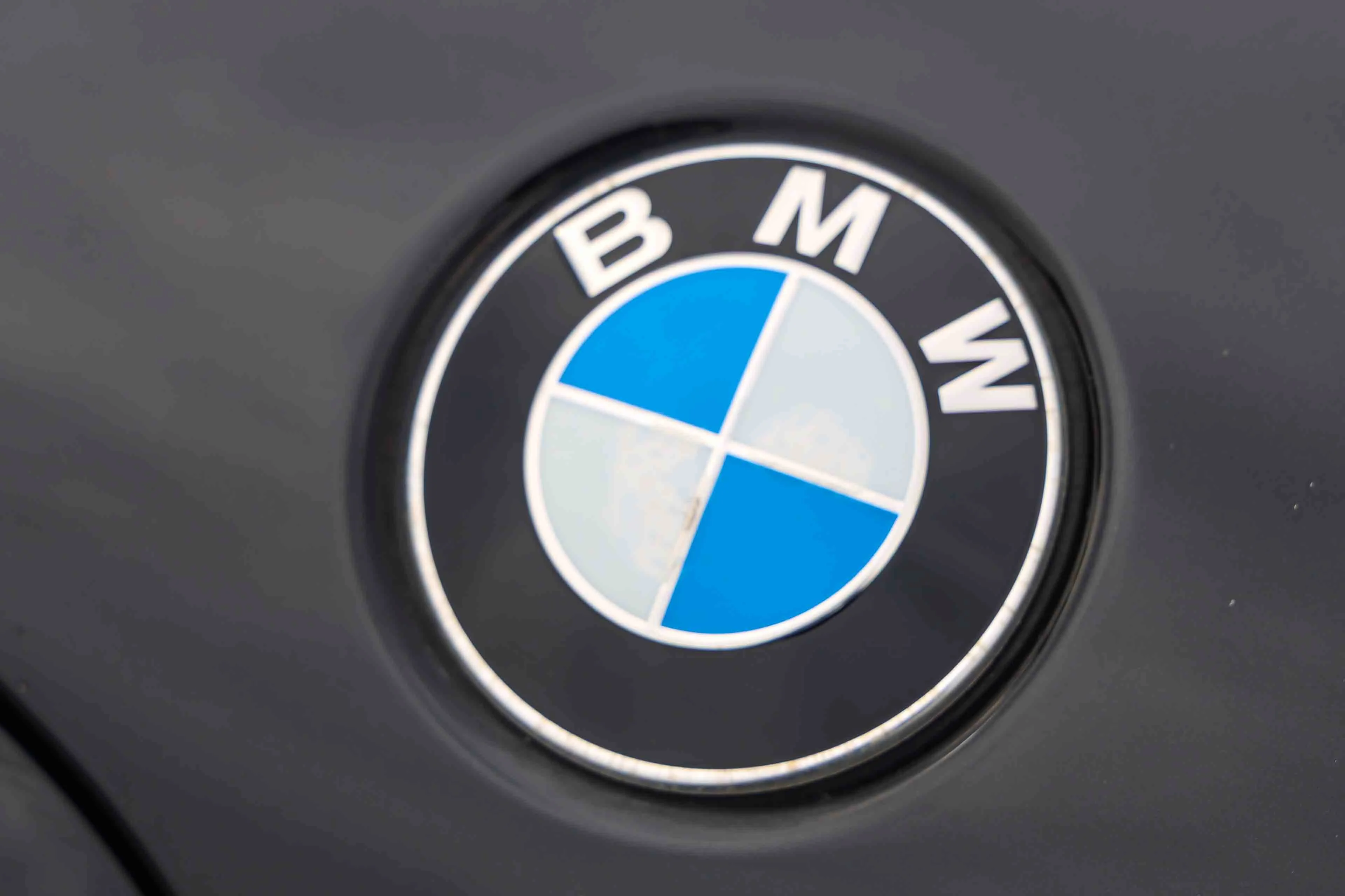 Used 2021 Black Sapphire Metallic BMW xDrive30i image 29