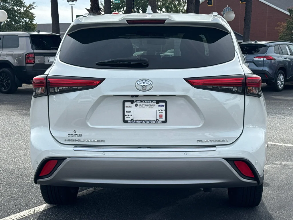 Used 2020 White Toyota Platinum image 4