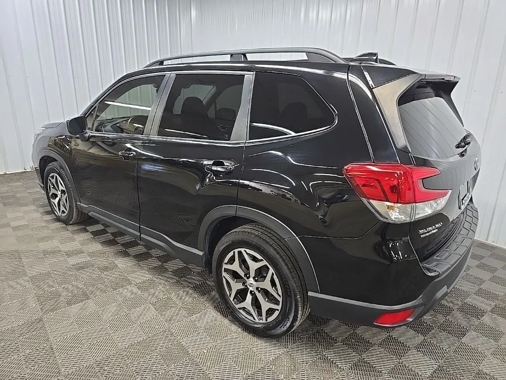 Used 2021 Black Subaru Premium image 9