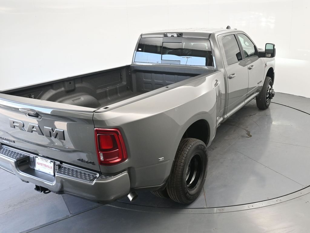 New 2026 Ceramic Gray Clear-Coat Exterior Paint RAM Laramie image 26