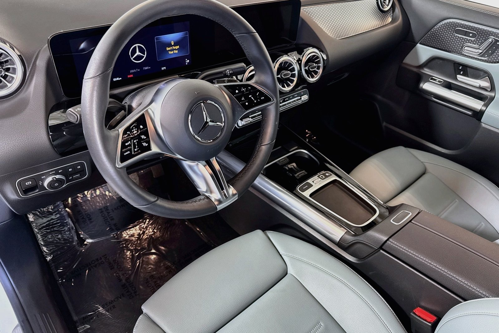 Certified Used 2026 Polar White Mercedes-Benz GLA 250 image 9