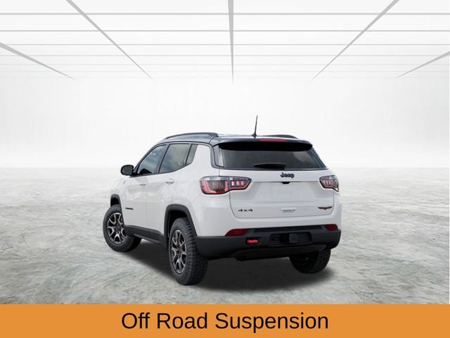New 2026 Bright White Clear-Coat Exterior Paint Jeep Trailhawk image 4