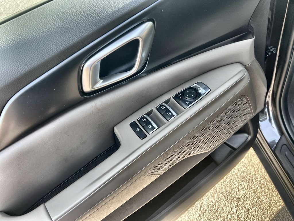 New 2026 Gray Kia LXS image 13