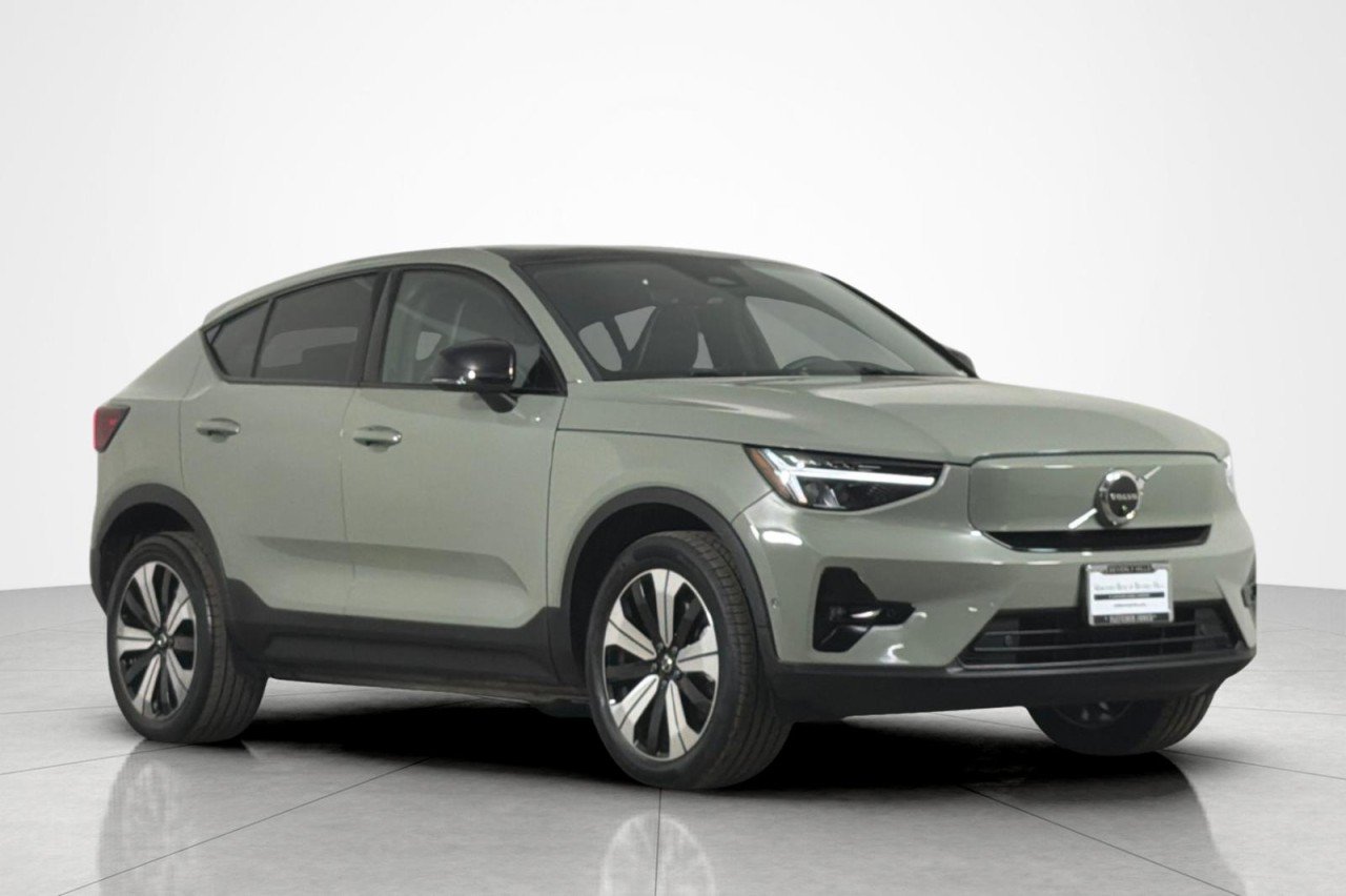 Used 2023 GREEN Volvo Plus image 7