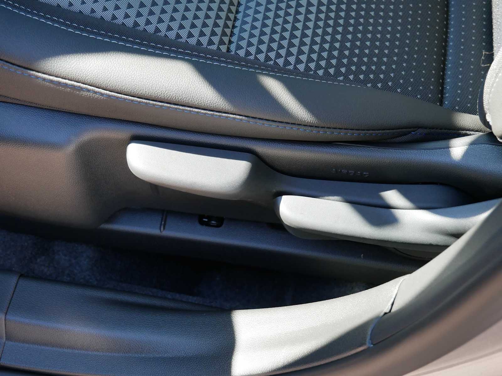 2026 Chevrolet Trax LT - Photo 17