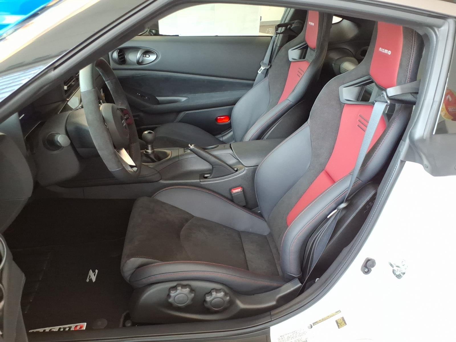 New 2027 Pearl White TriCoat / Super Black Two-tone Nissan NISMO® image 12